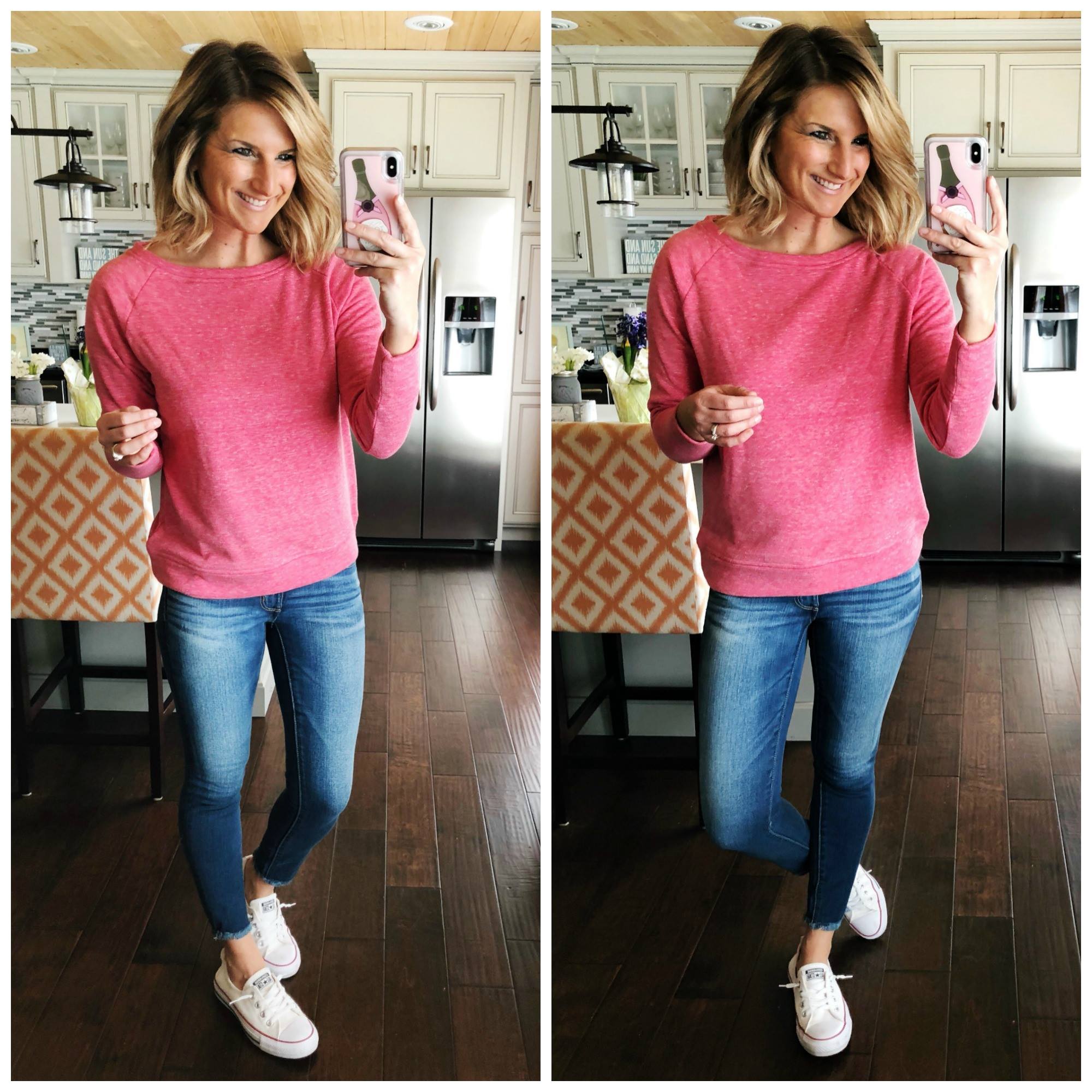 What to Wear in the Spring // Transitional Spring Outfit // Slouchy Sweatshirt + Cropped Jeggings + Converse Shoreline Sneakers // Spring Fashion