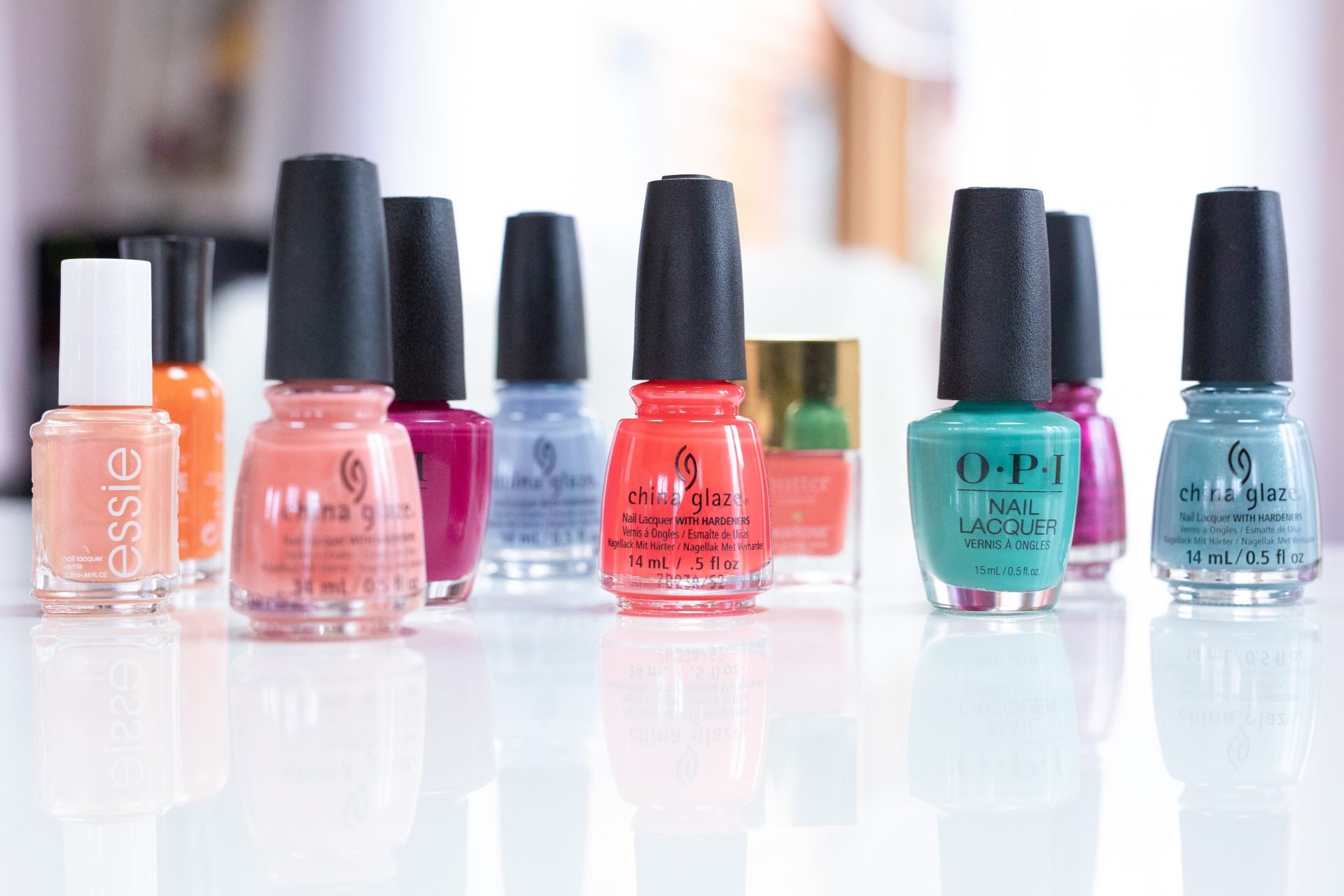 Spring Nail Colors // The best nail colors for Spring and Summer // Spring Nail Trends // Trending Nail Colors